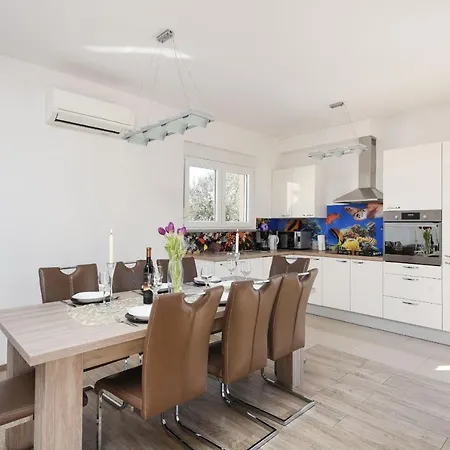 Villa Basic Zadarvillas Debeljak