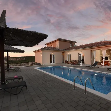 Basic Zadarvillas Villa