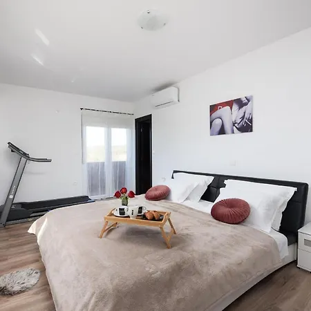 Basic Zadarvillas Villa *