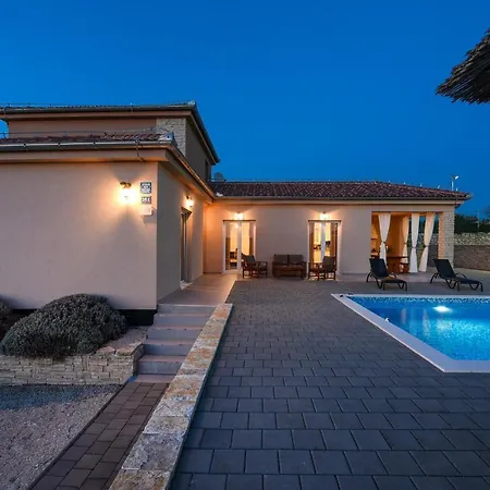 Basic Zadarvillas Villa *