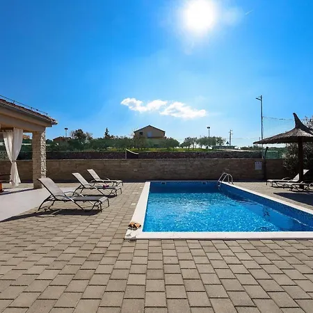 Basic Zadarvillas