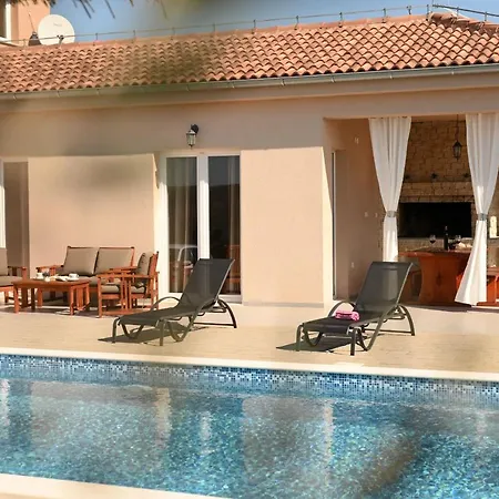 Basic Zadarvillas